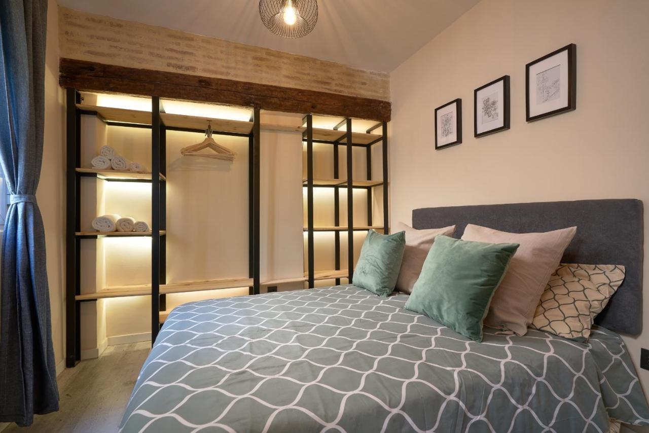 Loft En Triana Apartment Seville Ngoại thất bức ảnh